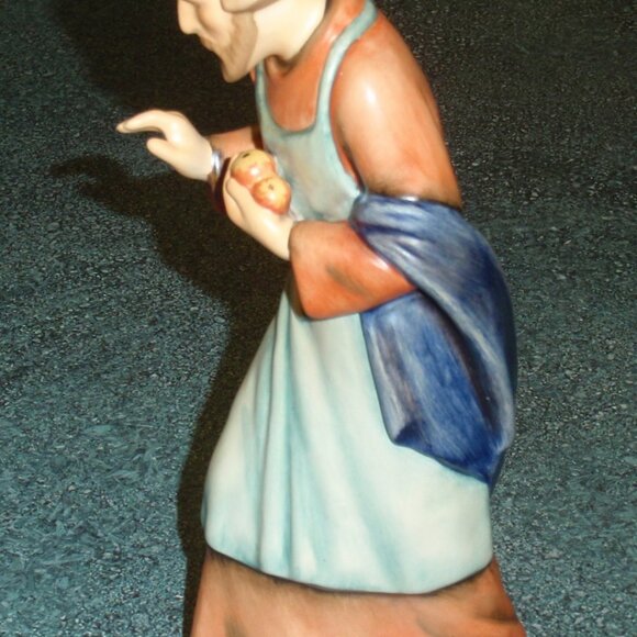 Hummel Goebel 7-1/2" Joseph Christmas Nativity Scene Figurine 214/B With Box! - Picture 9 of 12